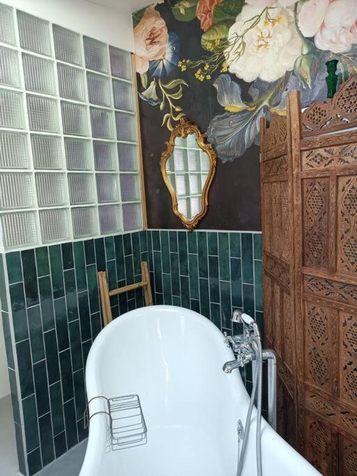 L'Atelier-Chambrette Dans Le Jardin Avec Salle De Bains, Sans Cuisine Troo Экстерьер фото